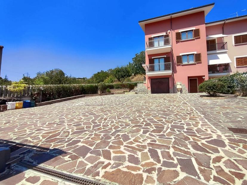 Villa a schiera in Strada Statale 17 Bis 16, L'Aquila — foto 4 di 5
