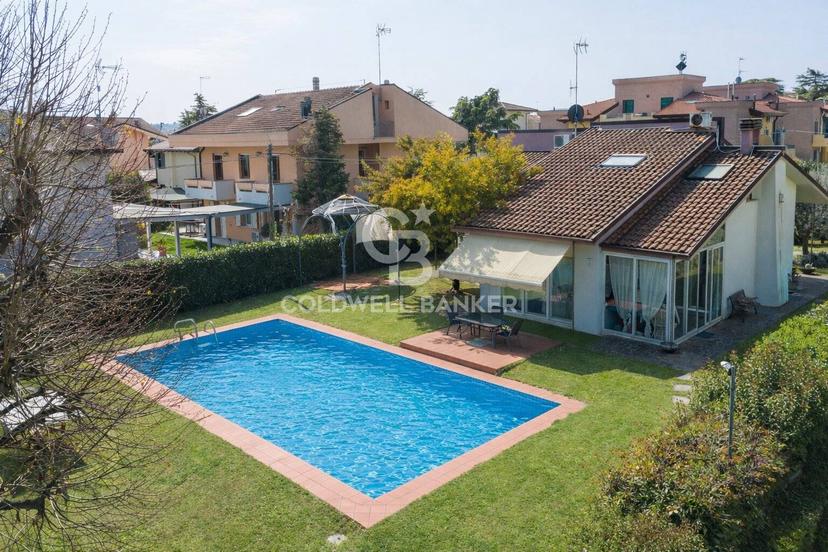 Villa in Via Rossini 5, Coriano — foto 3 di 5