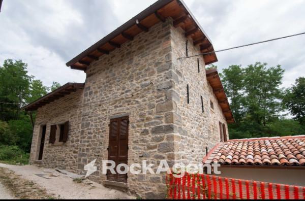 Villa in Via Pian di Molino, Apecchio — foto 2 di 5