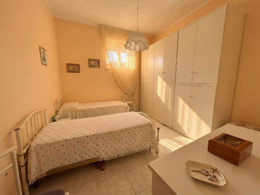 Villa in Via Campanile, Mondragone — foto 2 di 5