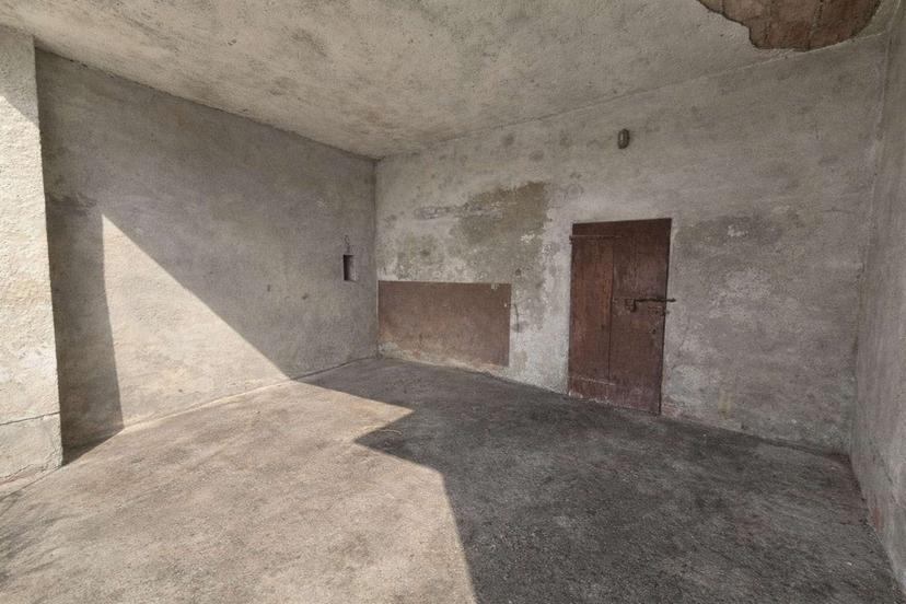 Rustico in Via Montegrappa, Fenegrò — foto 2 di 5