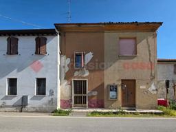 Villa a schiera in Via Bianchette 15, Villimpenta