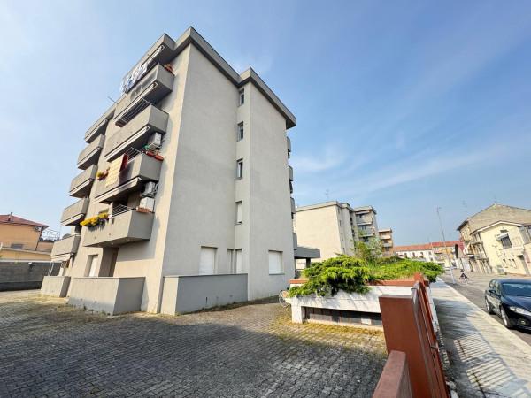 Bilocale in Via dei Glicini 20, Casale Monferrato — foto 3 di 5