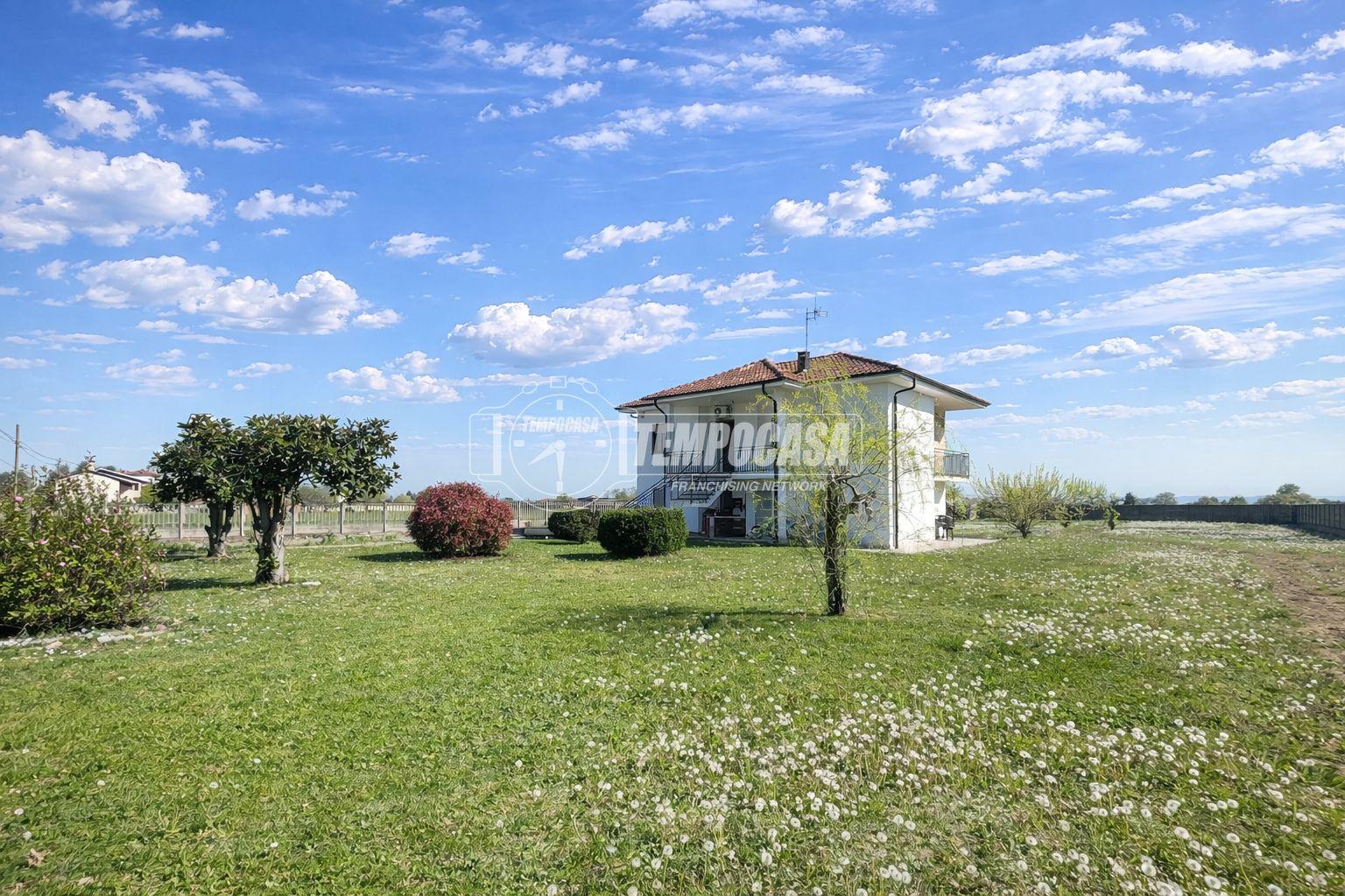 Villa in Via Guido Bobba, Cigliano