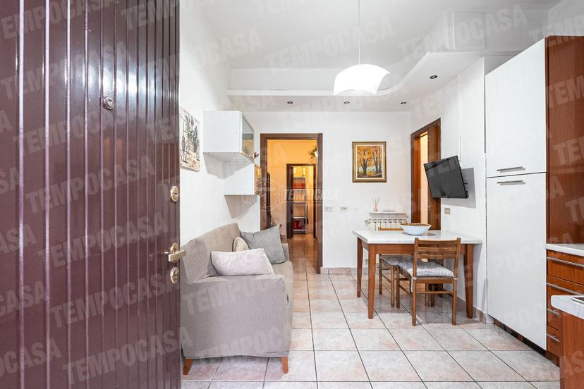 Bilocale in Via Achille Grandi 5, Giussano — foto 3 di 5