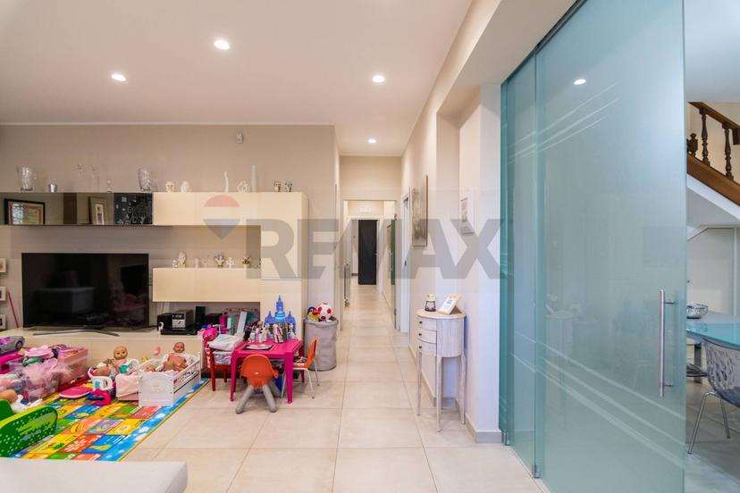 Casa indipendente in Via Vittorio Emanuele II 153, Acireale — foto 3 di 5