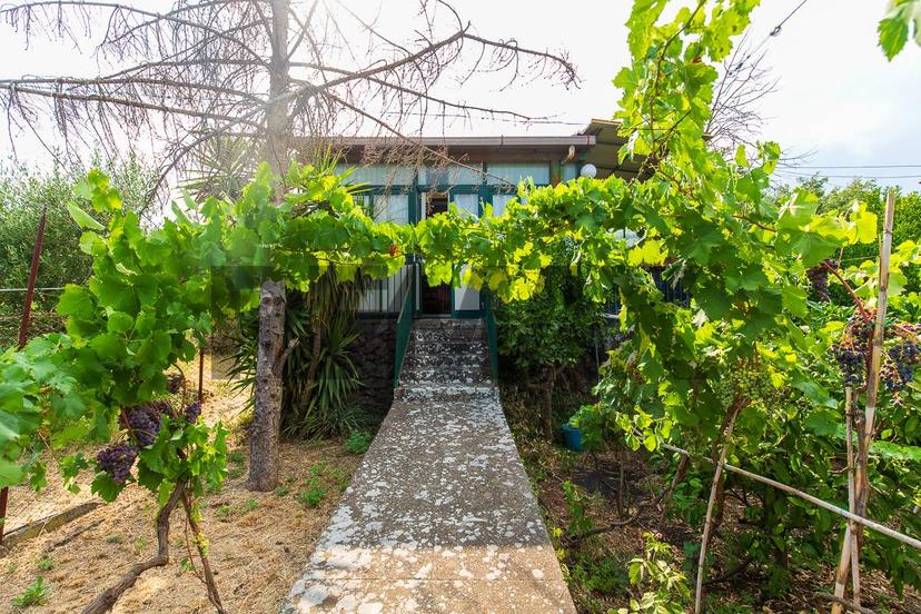 Casa indipendente in Via Sarro Civita 32, Zafferana Etnea — foto 5 di 5