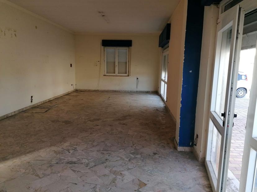 Villa in Viale Brunelleschi , Castel Volturno — foto 2 di 5