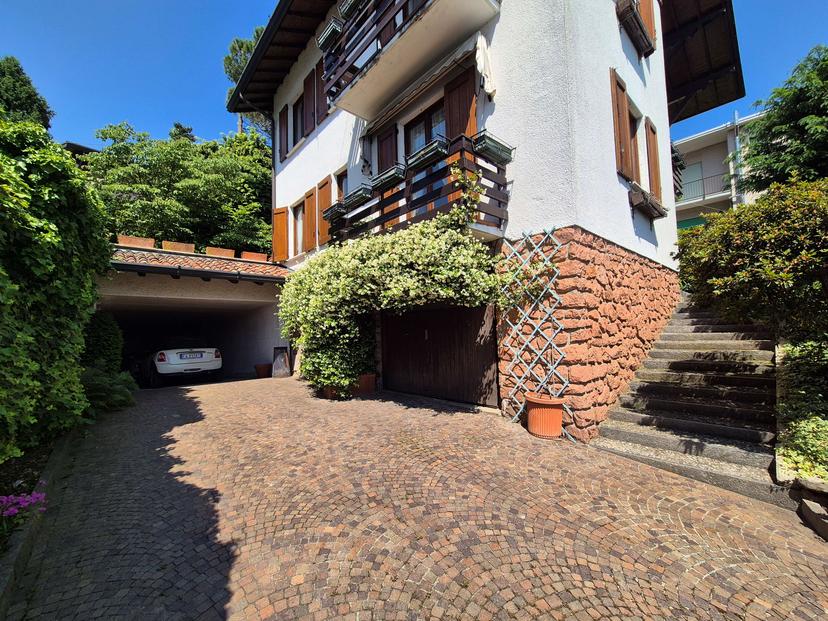 Villa unifamiliare in Via Asiago, Cantù — foto 3 di 5