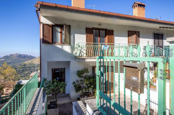 Villa a schiera in Via 25 Aprile, Guidonia Montecelio — foto 2 di 5