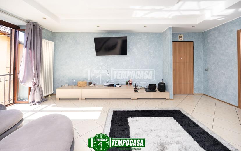 Quadrilocale in Via Trieste 6, Capriate San Gervasio — foto 2 di 5