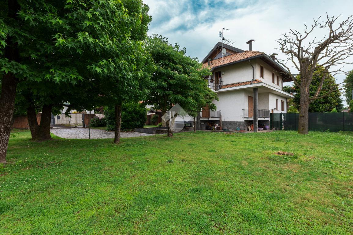Casa indipendente in Via G. Giacchetti 107, Gorla Minore