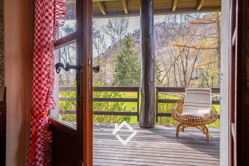 Casa indipendente in Frazione Casere , Laveno-Mombello — foto 4 di 5