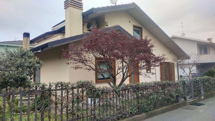 Villa unifamiliare in Via Leonardo da Vinci, San Paolo d'Argon — foto 2 di 5