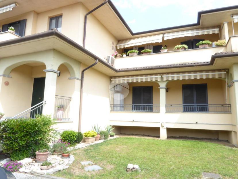 Trilocale in Via Enrico Fermi 3, Pieve Porto Morone — foto 2 di 5