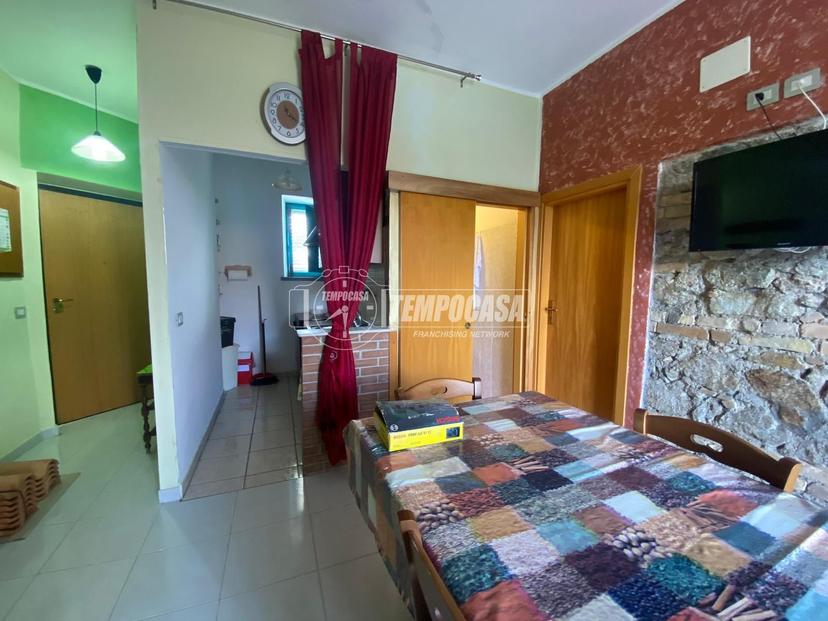 Trilocale in Viale Armogida Francesco 10, Sant'Andrea Apostolo dello Ionio — foto 3 di 5