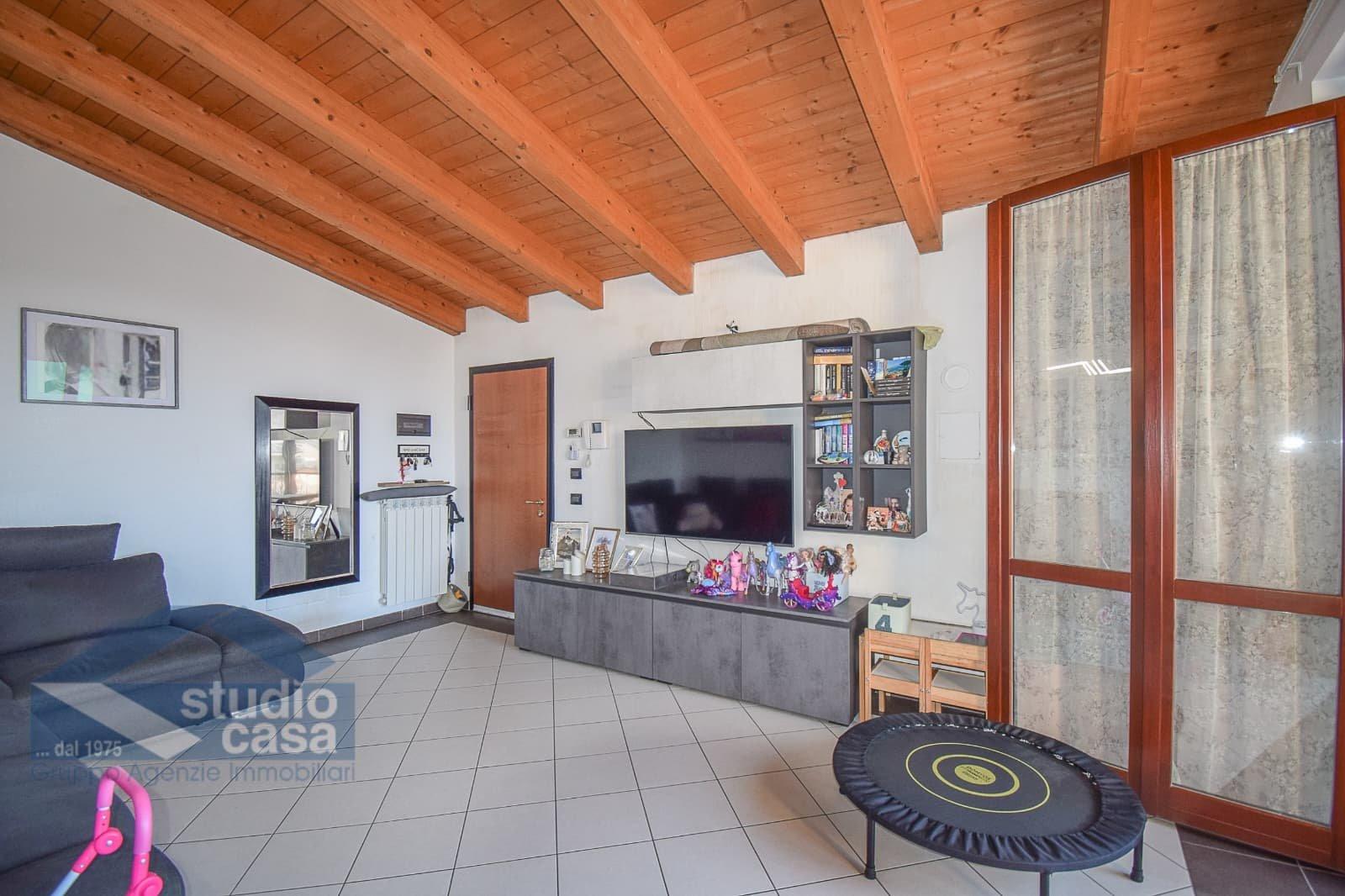 Trilocale in Via Giacomo Matteotti 15, Cornegliano Laudense