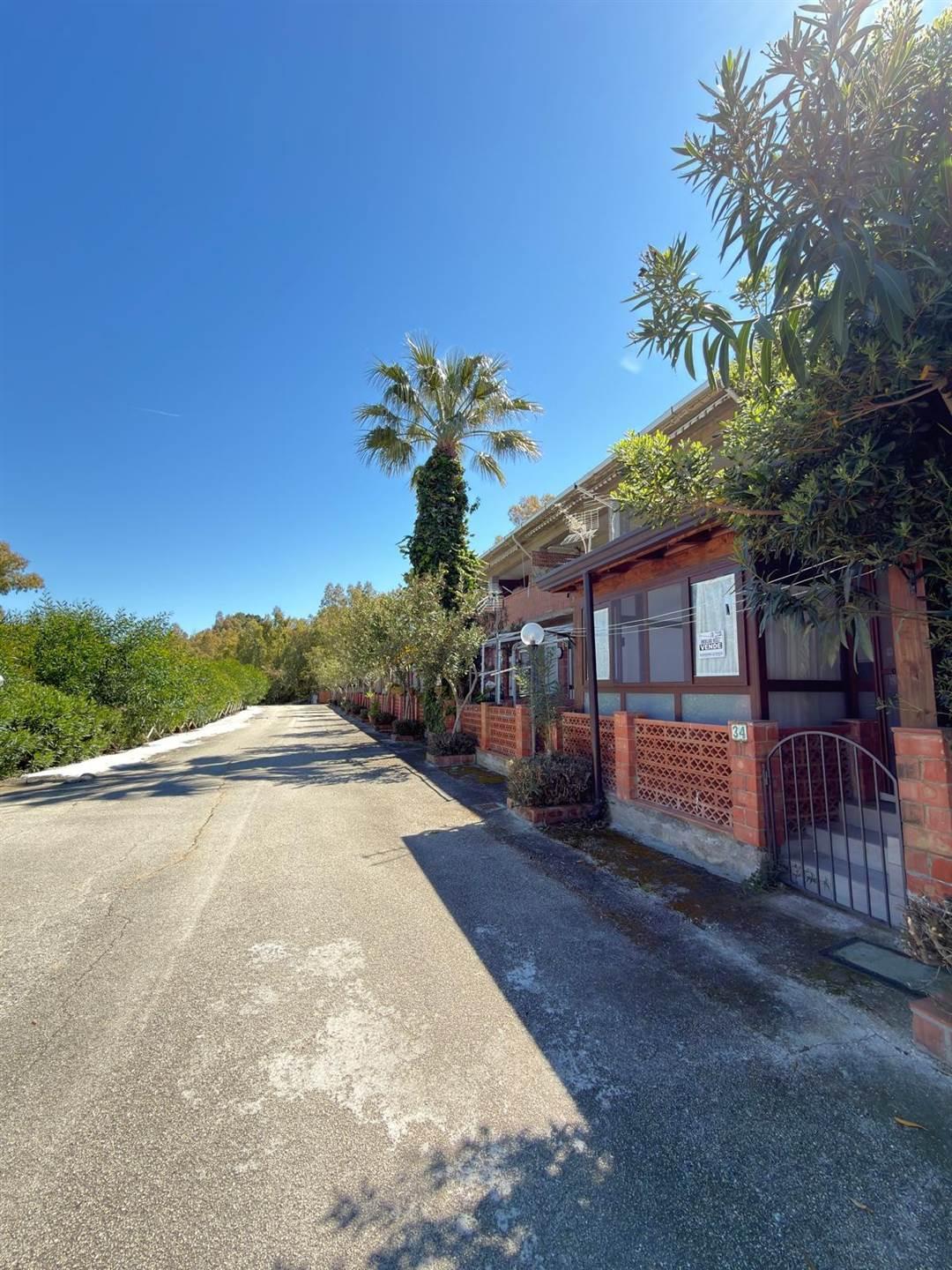 Villa a schiera, Sciacca