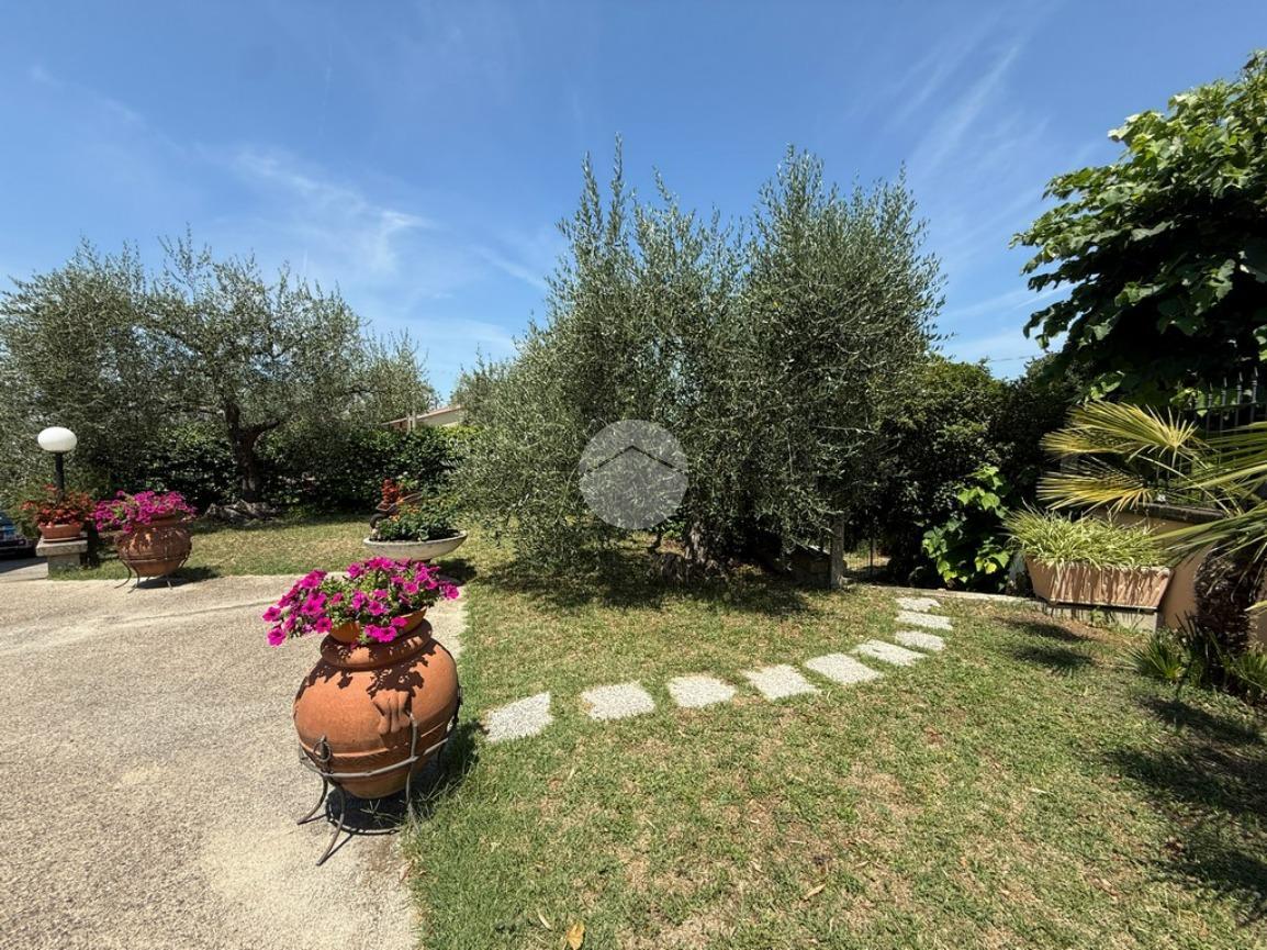 Casa indipendente in Vocabolo Verzieri, Magliano Sabina