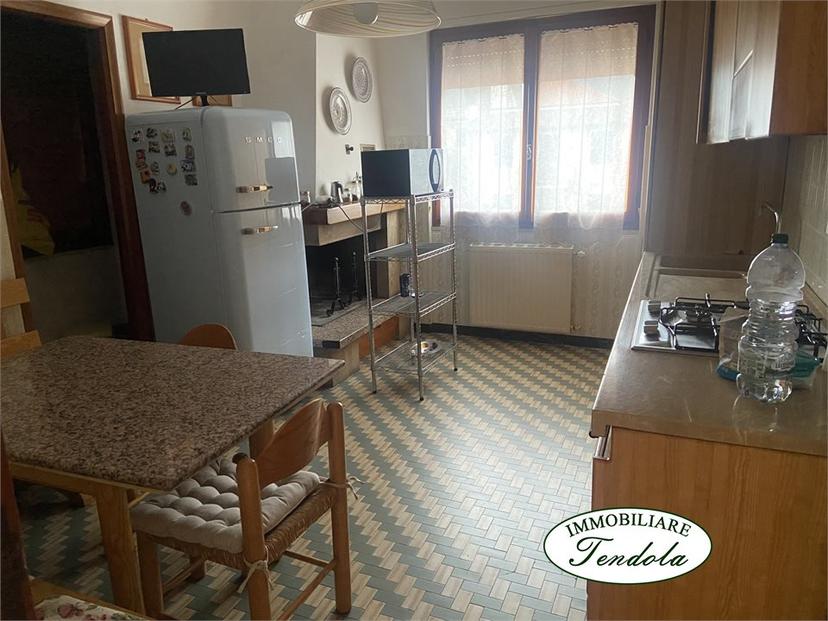 Casa indipendente, Luni — foto 3 di 5
