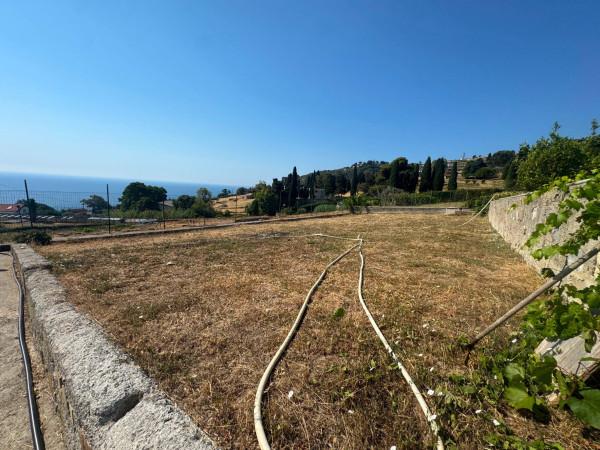 Villa bifamiliare in Via Padre Semeria, Sanremo