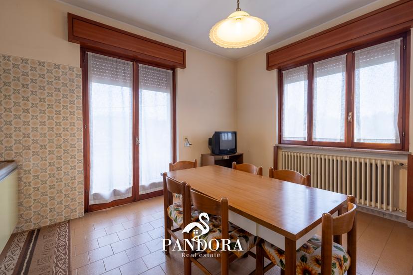 Villa a schiera in Via Trieste 6, Monvalle — foto 3 di 5