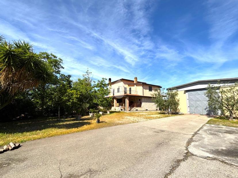 Villa in Via Sp115, Foggia — foto 3 di 5