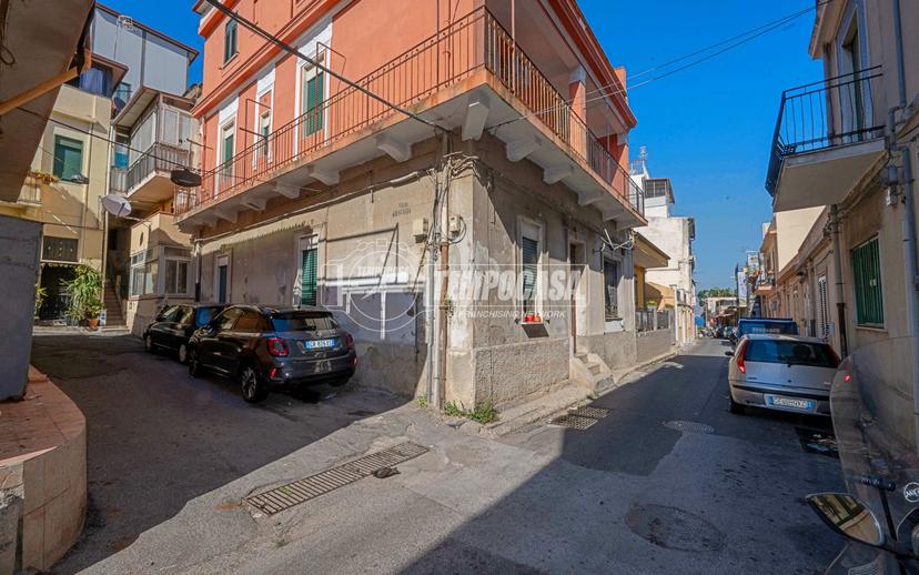 Casa indipendente in Vico Giustizia 4, Messina — foto 4 di 5