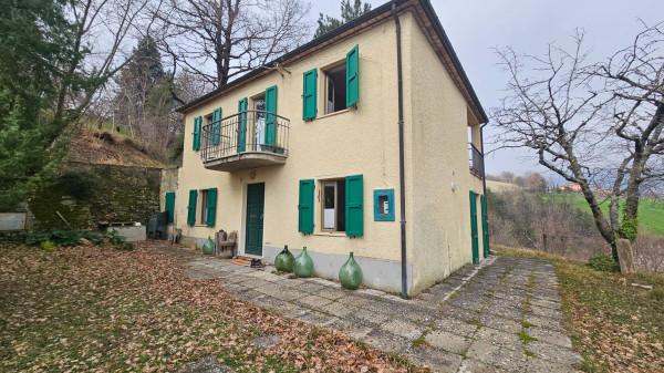 Cascina in Località Ca' di Stefano, Frontino — foto 2 di 5