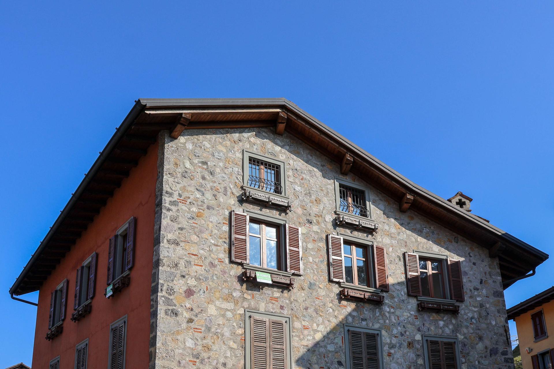 Quadrilocale in Viale Gusmini, Clusone