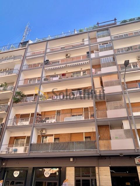 Trilocale in Viale Quinto Ennio 8b, Bari