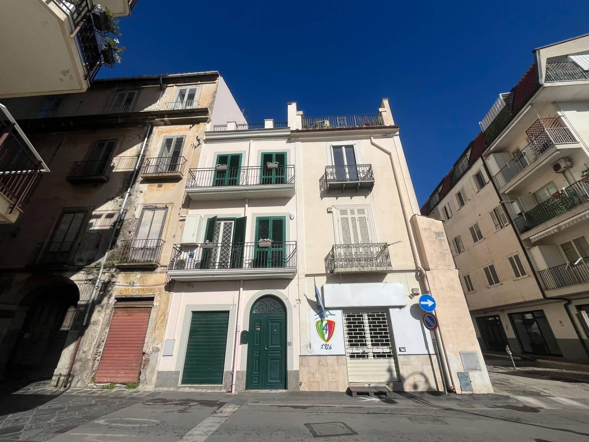 Casa indipendente in Piazza Mazzini 38-39, Santa Maria Capua Vetere