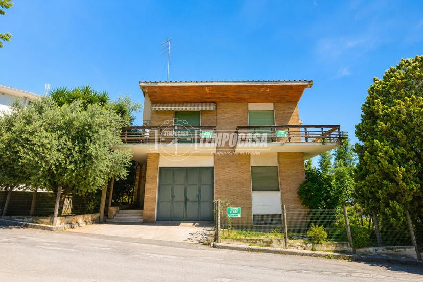 Casa indipendente in Via Leonardo da Vinci 5, Porto San Giorgio — foto 2 di 5