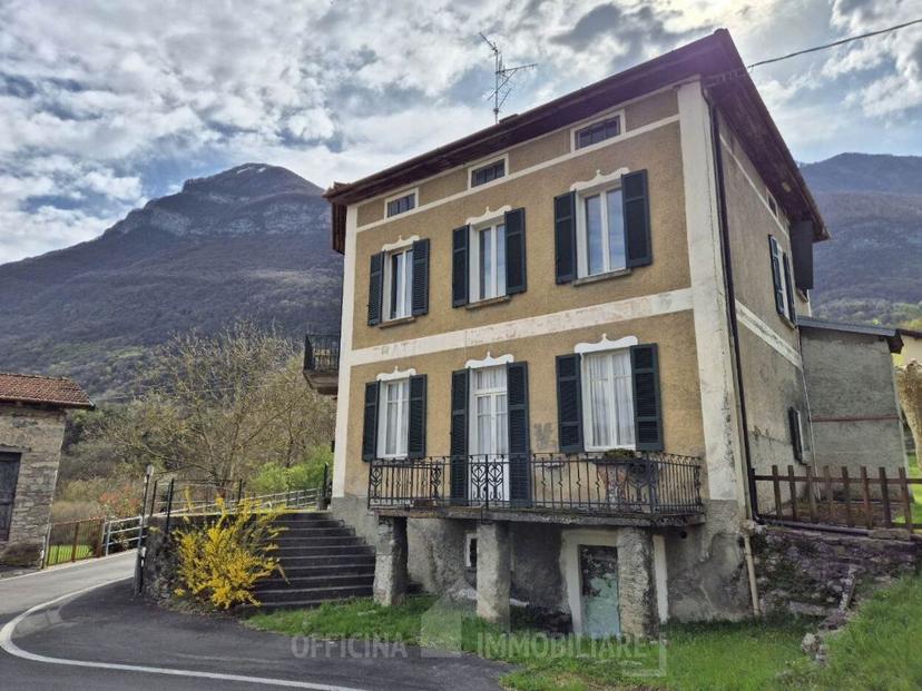 Casa indipendente in Via Cascine, Grandola ed Uniti — foto 3 di 5