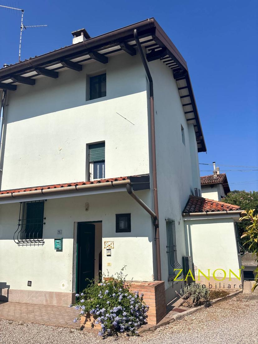 Casa indipendente in Via Brazzano 6/d, Cormons — foto 2 di 5