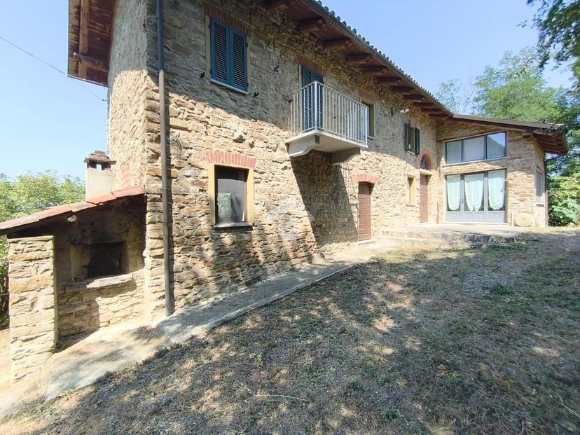 Casa indipendente in Regione Varianda 6, Montechiaro d'Acqui — foto 2 di 5