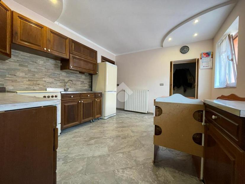 Casa indipendente in Via Umberto I, Viale — foto 2 di 5