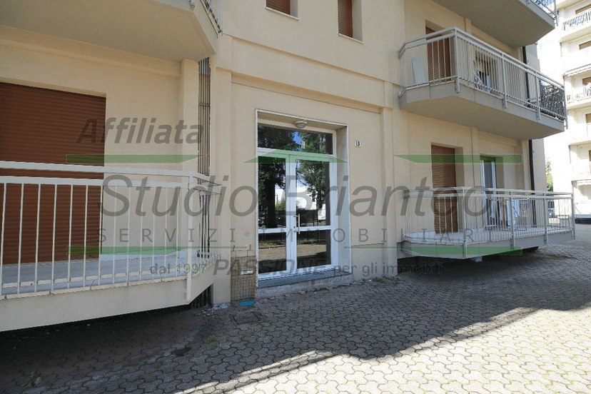 Trilocale in Via Giuseppe Mascherpa, Carate Brianza — foto 2 di 5