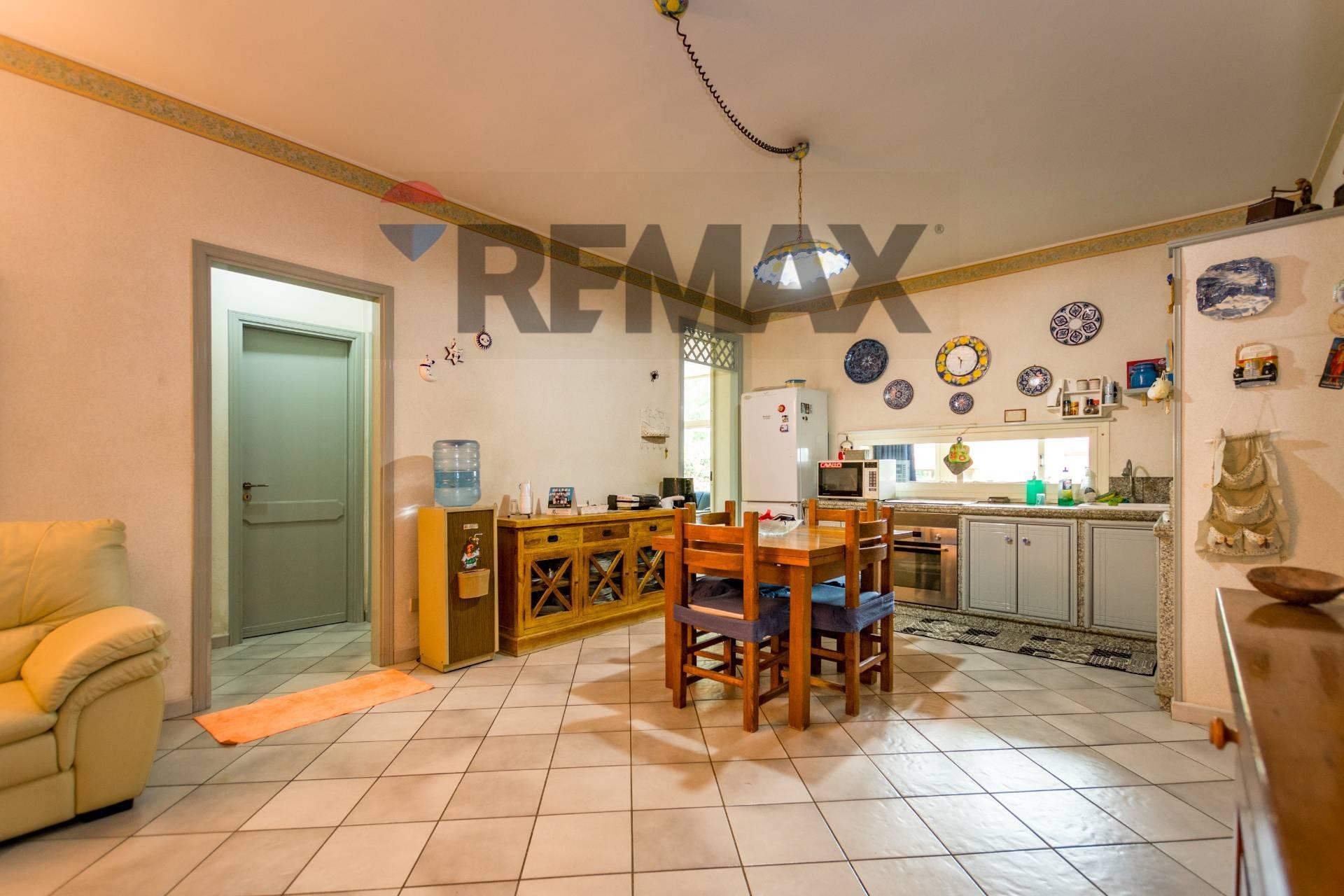 Villa in Strada Statale 113, Km. 248,60 N. 19, Bagheria