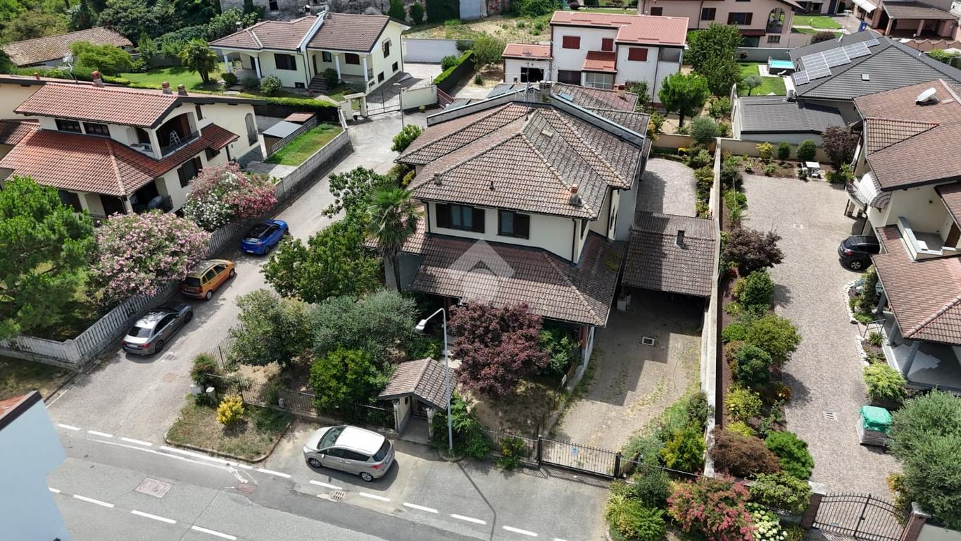 Villa in Via Roma 13, Sozzago
