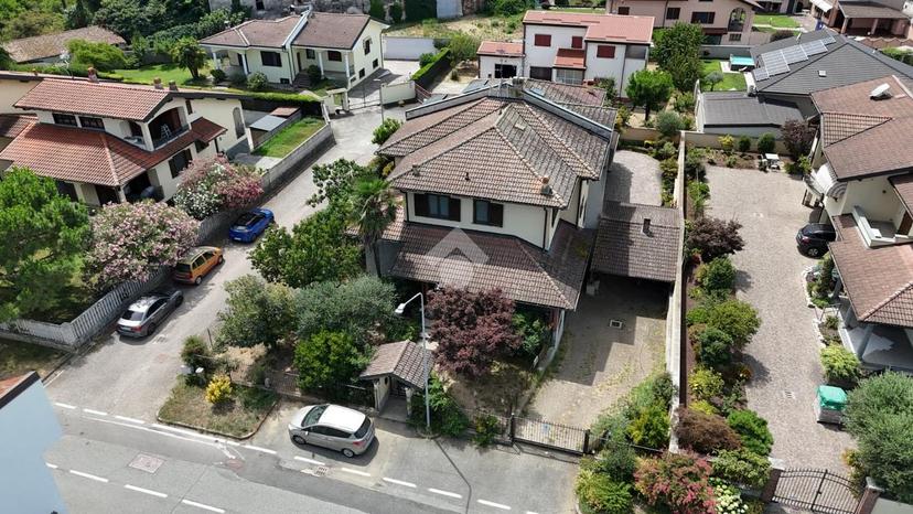 Villa in Via Roma 13, Sozzago