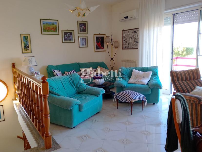 Villa bifamiliare in Via Gilda Lo Forti Snc, Cefalù — foto 4 di 5