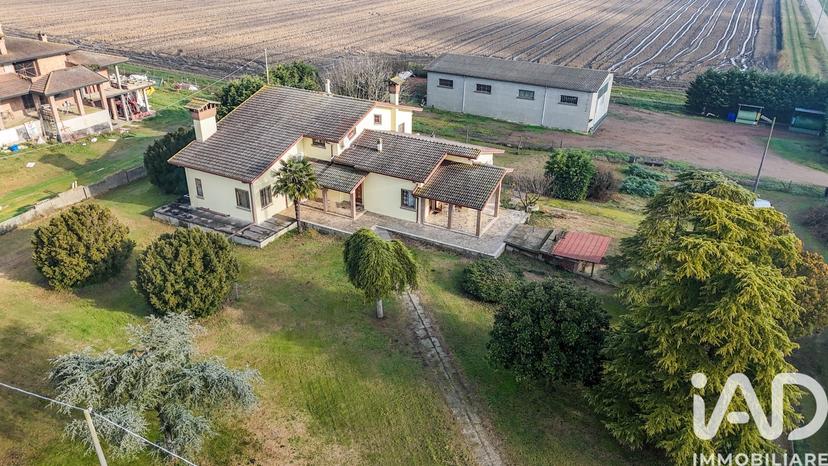 Villa in Via della Rinascita 12, Codigoro — foto 4 di 5