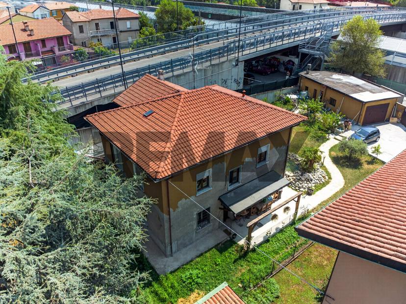 Quadrilocale in Enrico Fermi 4, Trezzo sull'Adda — foto 4 di 5