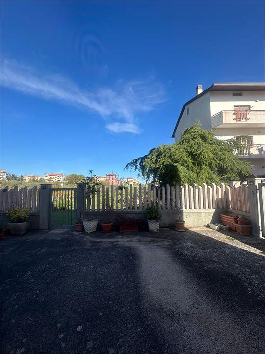 Villa in Via Don Minzoni 5, Tornareccio