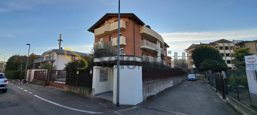 Bilocale in Via Como, Cesano Maderno — foto 3 di 5