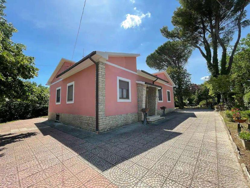 Casa indipendente in Fraz. Villa San Faustino, Massa Martana — foto 4 di 5