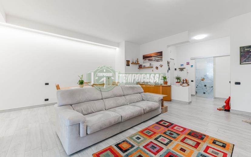 Quadrilocale in Via Luigi Cadorna 10/a, Vimercate — foto 3 di 5