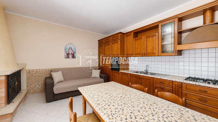 Casa indipendente in Via Costanzo 115, Lusciano — foto 2 di 5