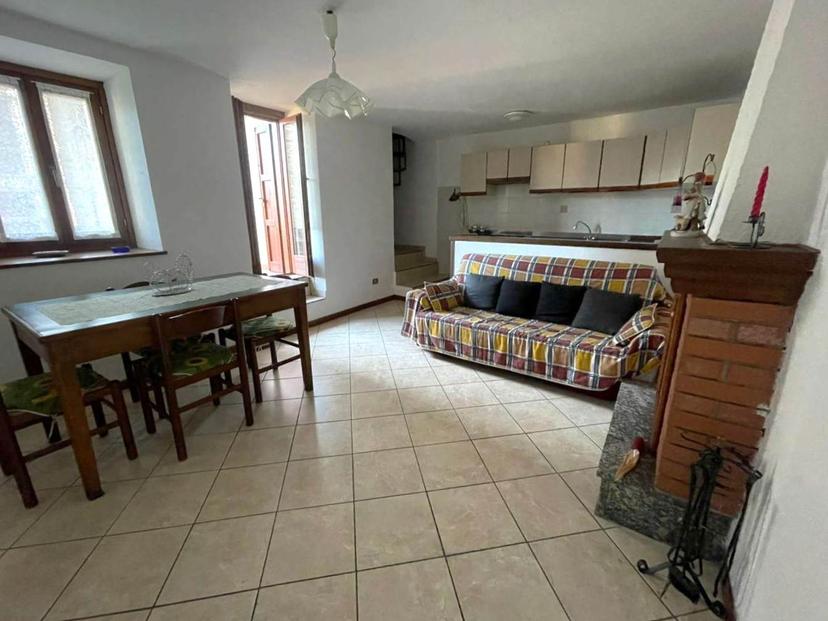 Casa indipendente in Frazione Cadelpicco, Civo — foto 2 di 5